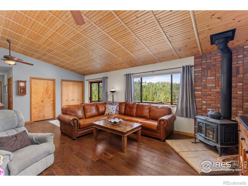 11625 Flower Ln, Golden, CO 80403