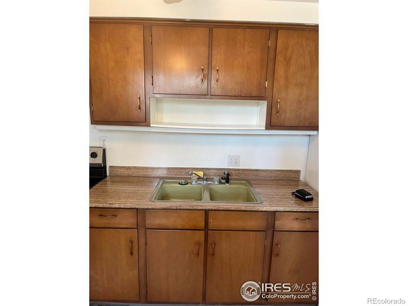1857 Emery St, Longmont, CO 80501