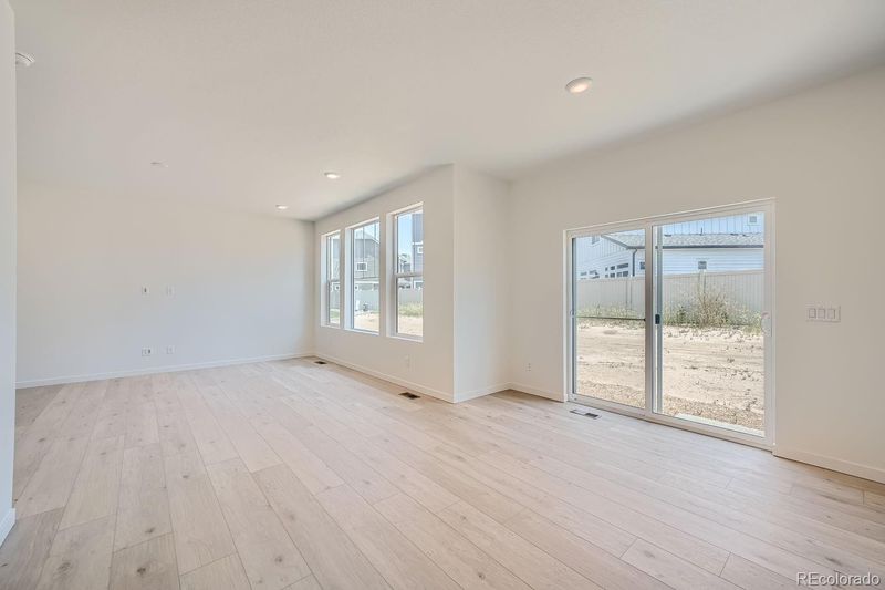 3934 N Picadilly Ct, Aurora, CO 80019