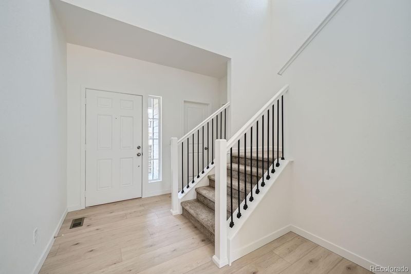 3934 N Picadilly Ct, Aurora, CO 80019