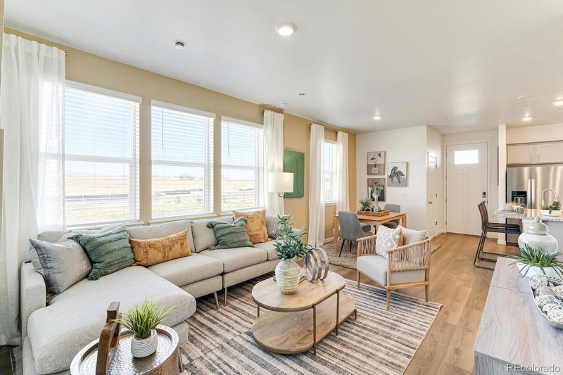 636 Thoroughbred Ln, Johnstown, CO 80534