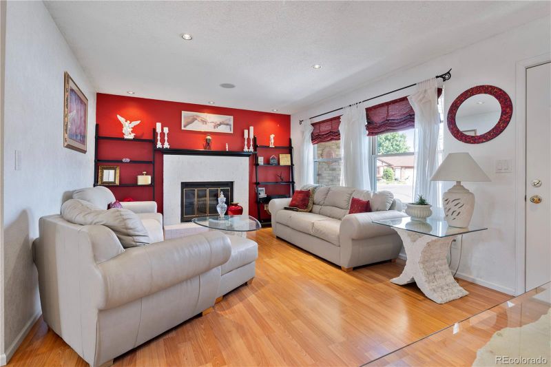 9135 W Iowa Pl, Lakewood, CO 80232