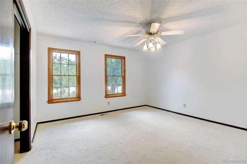 10606 W Devils Head, Littleton, CO 80127