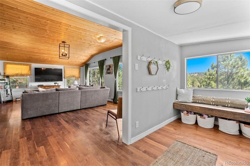 5365 S Hatch Dr, Evergreen, CO 80439