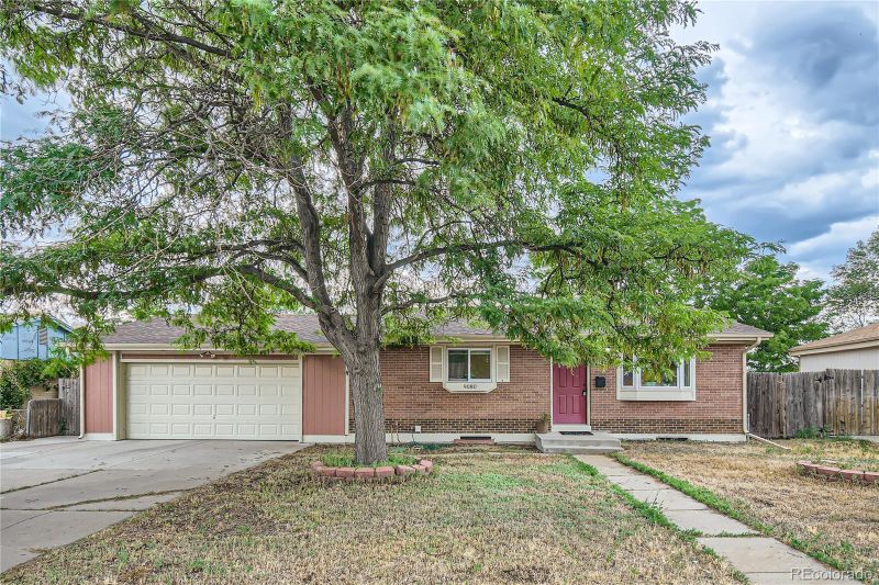 9080 Aspen Dr, Thornton, CO 80229