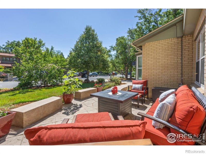 861 Cypress Dr, Boulder, CO 80303