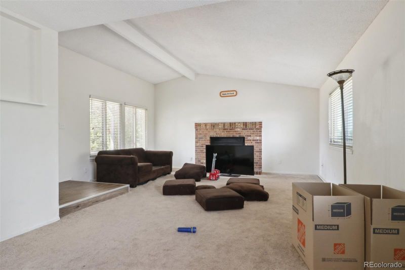 533 Southpark Rd, Highlands Ranch, CO 80126