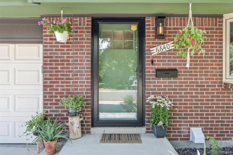 6640 Quay St, Arvada, CO 80003