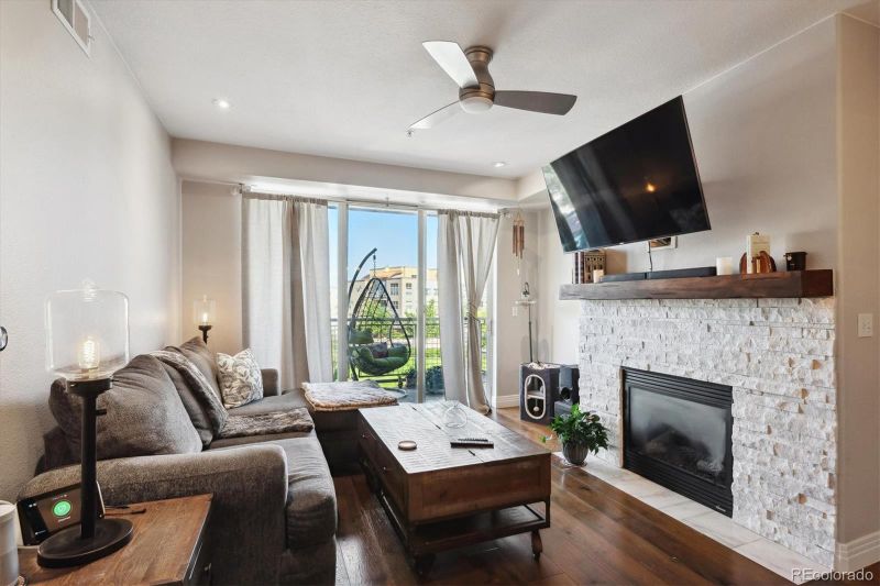 9019 E Panorama Cir #D407, Englewood, CO 80112