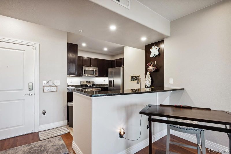 9019 E Panorama Cir #D407, Englewood, CO 80112