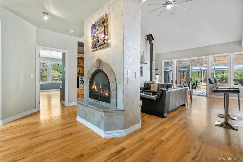 837 Kenosha Dr, Larkspur, CO 80118
