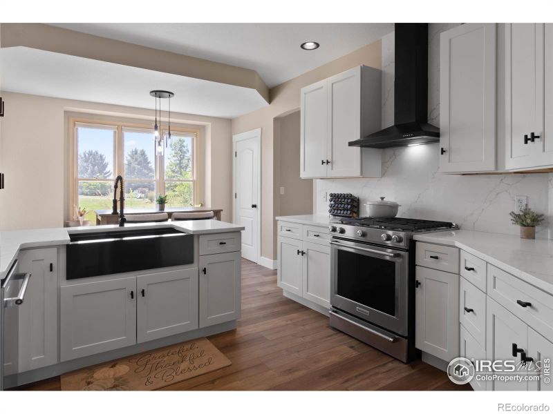 444 Valley View Rd, Loveland, CO 80537