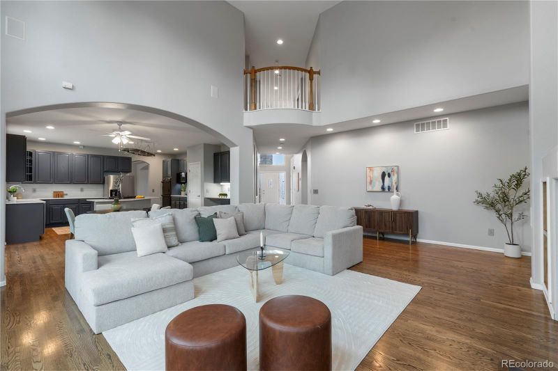 22166 E Peakview Dr, Aurora, CO 80016