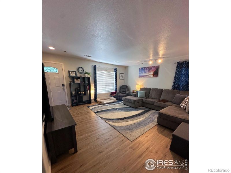 6774 Colony Hills Ln, Fort Collins, CO 80525
