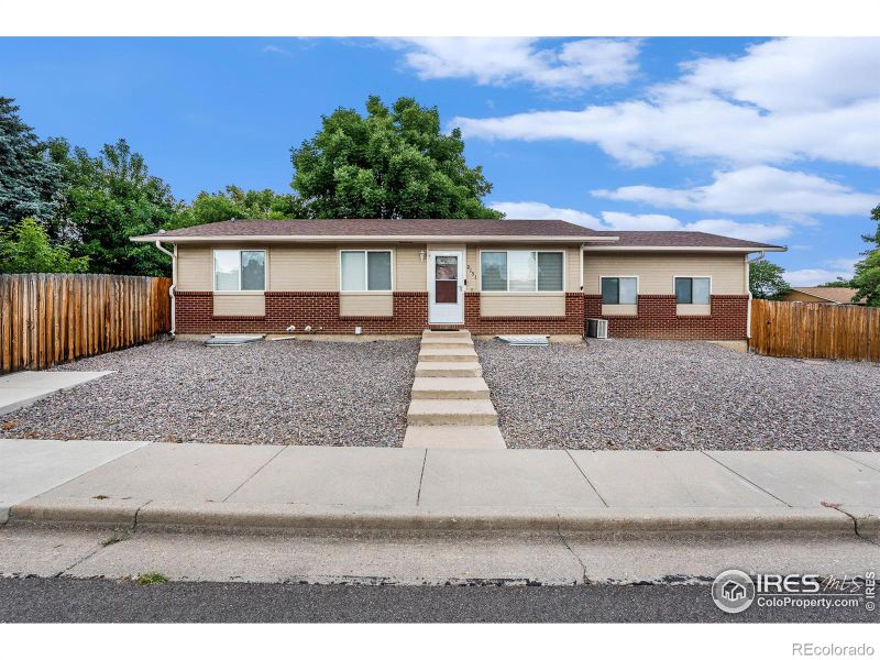 2151 S Custer Ave, Loveland, CO 80537