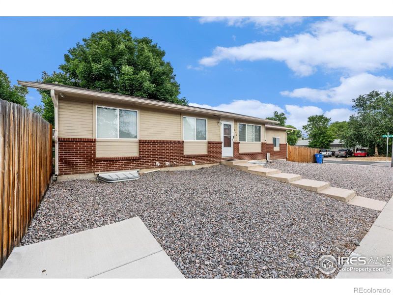 2151 S Custer Ave, Loveland, CO 80537