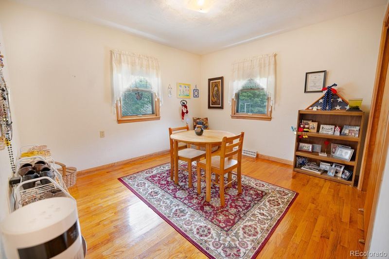308 Lincoln St, Brush, CO 80723
