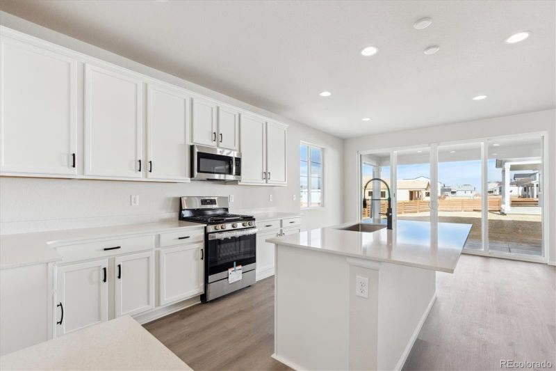 1371 Rock Cliff Ave, Erie, CO 80516