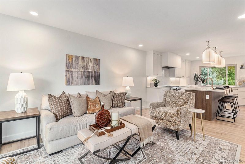 10961 E Powers Dr, Englewood, CO 80111