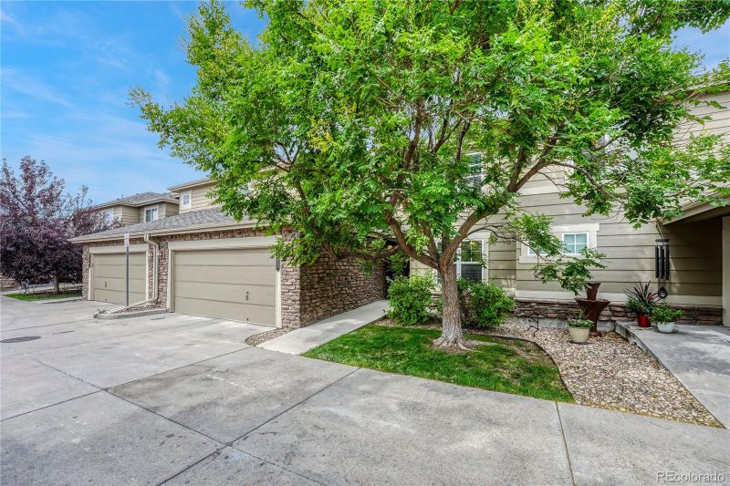 7593 S Quemoy St, Aurora, CO 80016