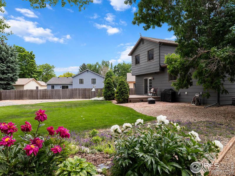 737 E 34th St, Loveland, CO 80538