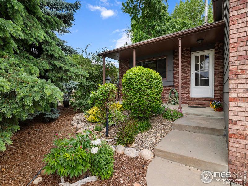 737 E 34th St, Loveland, CO 80538