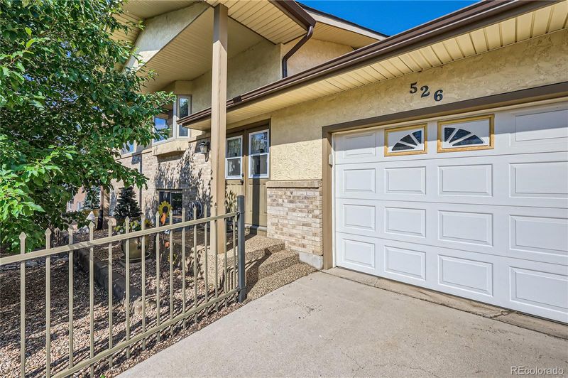 526 Raemar Dr, Colorado Springs, CO 80911