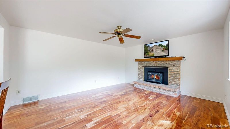 6897 S Saulsbury St, Littleton, CO 80128