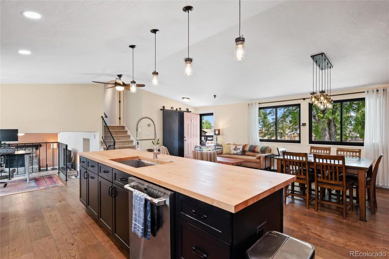 7241 Otis Ct, Arvada, CO 80003