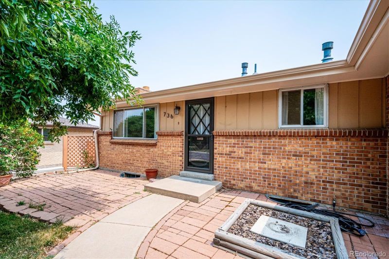 736 Vivian Ct, Golden, CO 80401