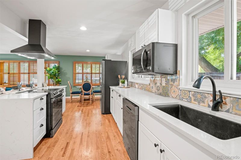 6604 Upham St, Arvada, CO 80003