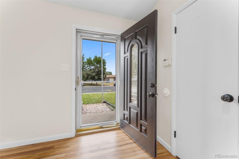 439 S Potomac Cir, Aurora, CO 80012