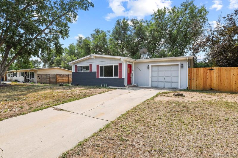 9060 W 49th Ave, Arvada, CO 80002