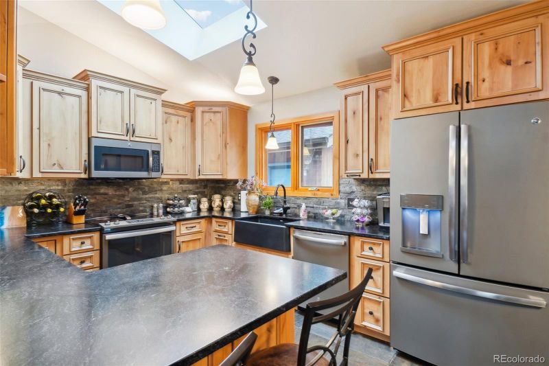 6763 Deer Pa, Evergreen, CO 80439