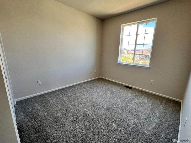 24502 E 38th Ave, Aurora, CO 80019