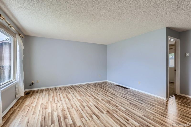 4322 Elkhart St, Denver, CO 80239