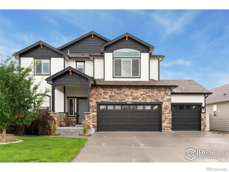 594 Boxwood Dr, Windsor, CO 80550