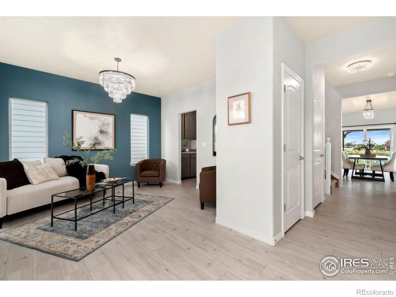 594 Boxwood Dr, Windsor, CO 80550