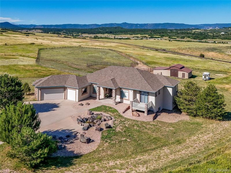 185 Starburst Cir, Castle Rock, CO 80104