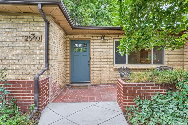 2540 Bell Ct, Lakewood, CO 80215