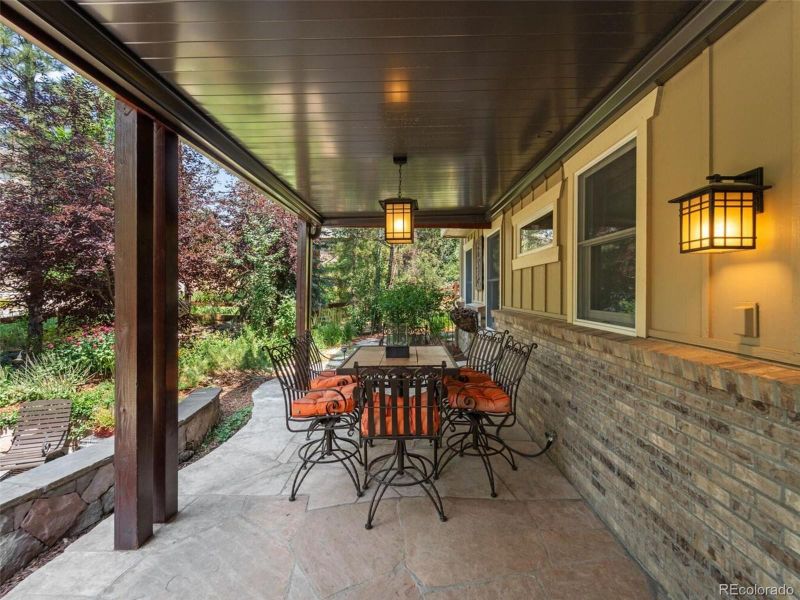 989 Pinefield Ln, Castle Pines, CO 80108