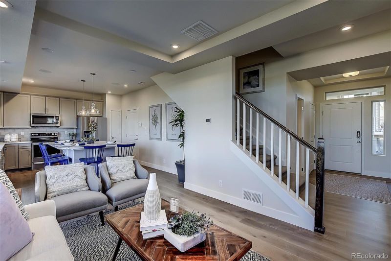 1147 Sugarloaf Ln, Erie, CO 80516
