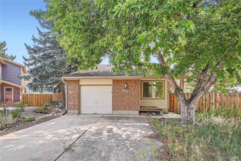 5636 W 71st Pl, Arvada, CO 80003