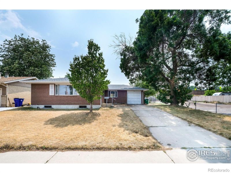 1518 27th St, Greeley, CO 80631
