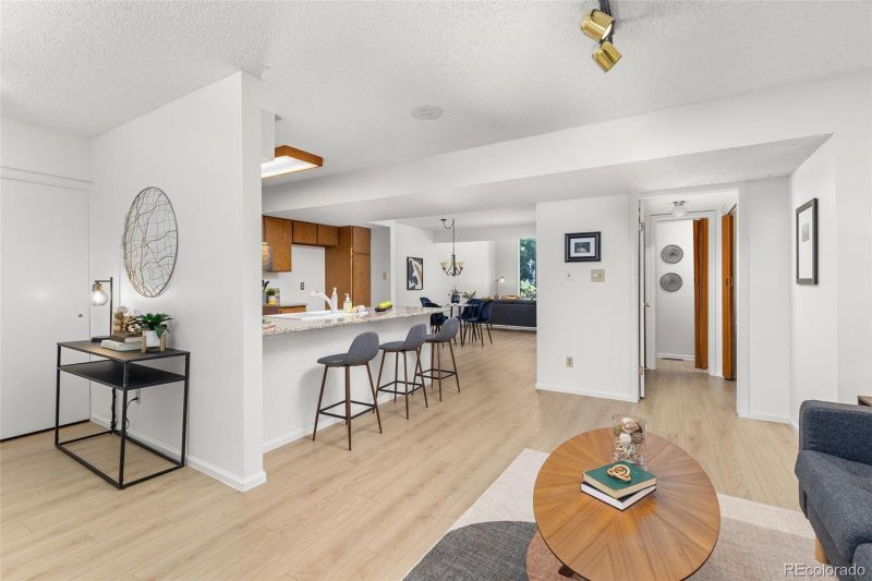 11927 E Yale Ave, Aurora, CO 80014