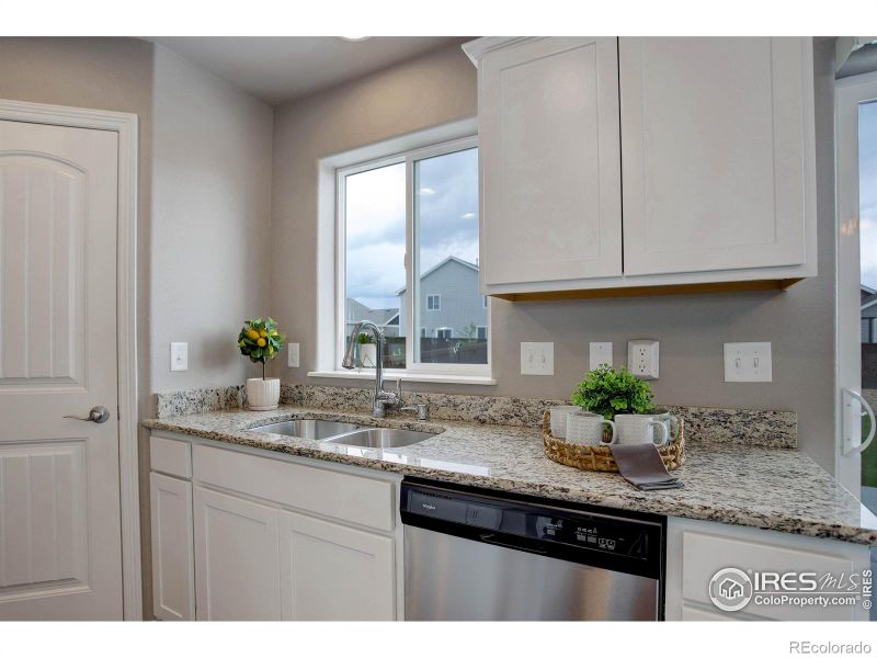 1873 Egnar St, Loveland, CO 80538