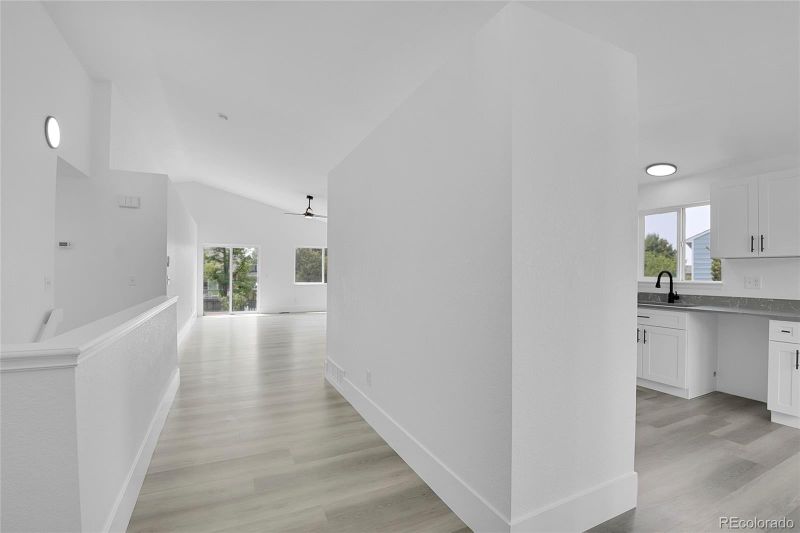 21322 E Williamette Pl, Centennial, CO 80015