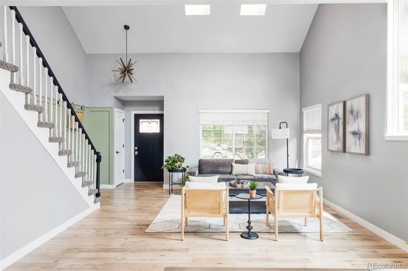 9357 Newport Ln, Highlands Ranch, CO 80130