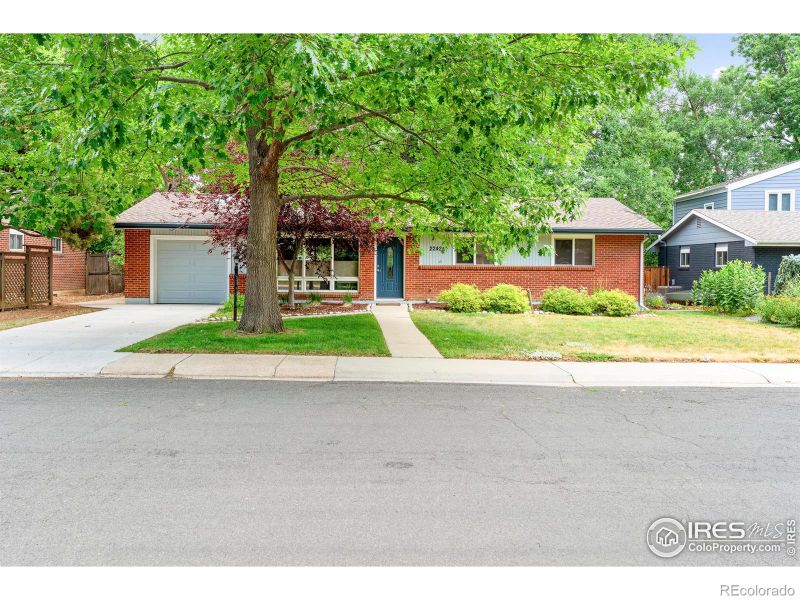 2242 Nicholl St W, Boulder, CO 80304