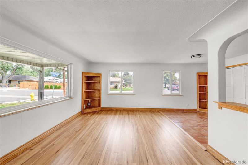 5420 Nolan St, Arvada, CO 80002